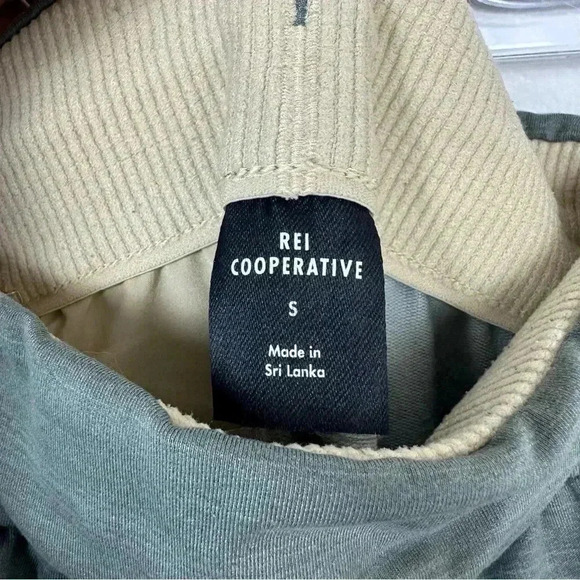 REI cooperative grey outdoor jogger style sweatpants - Picture 5 of 7